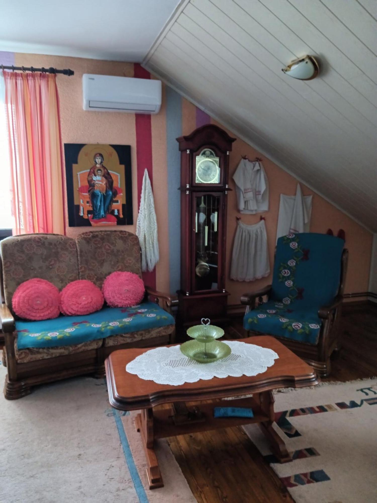 Apartments Bakine Carolije Karanac Екстер'єр фото