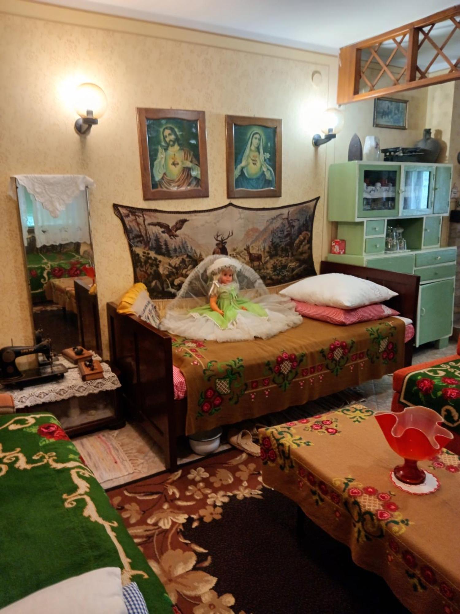 Apartments Bakine Carolije Karanac Екстер'єр фото